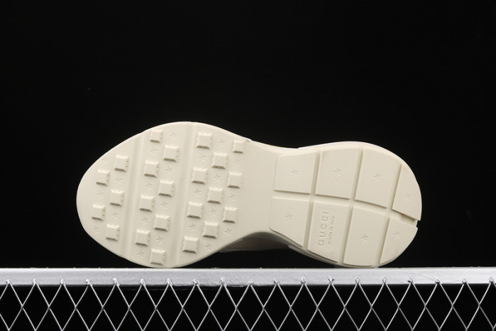GUI SNEAKER