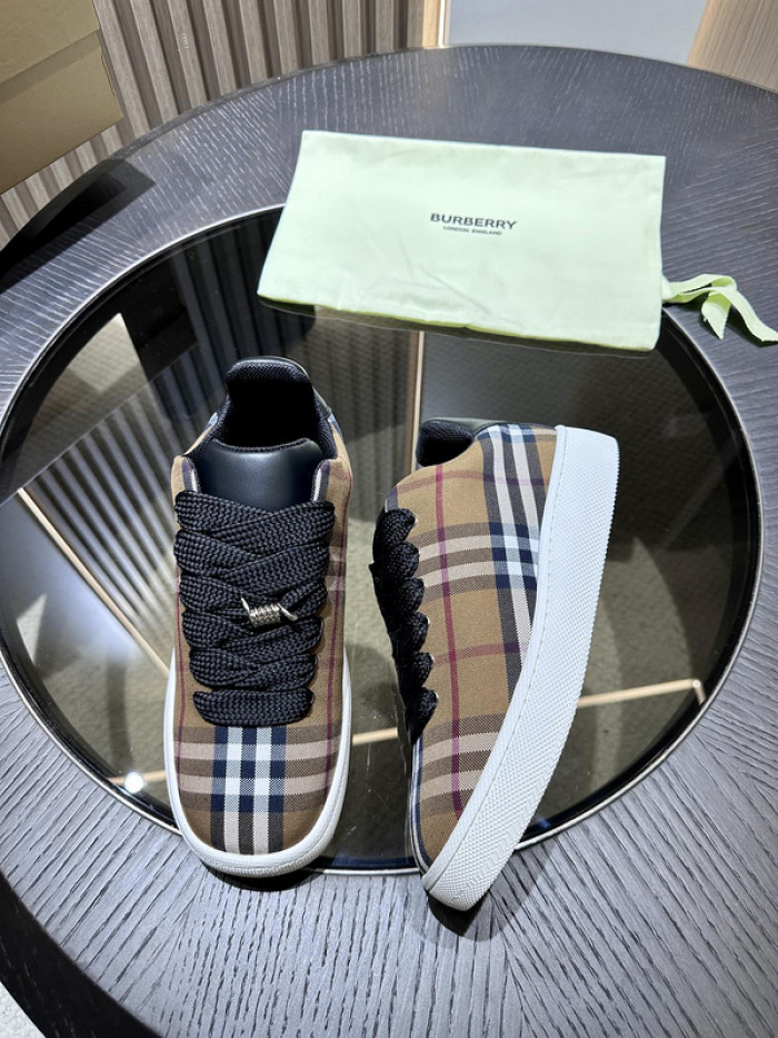 BUB sneaker