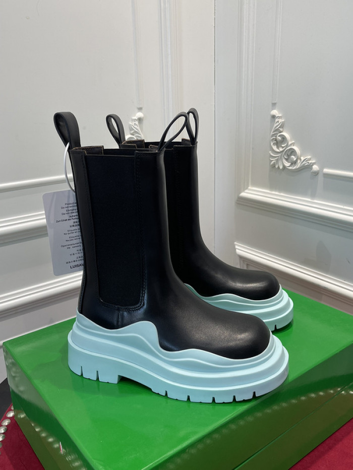 BV boots 023