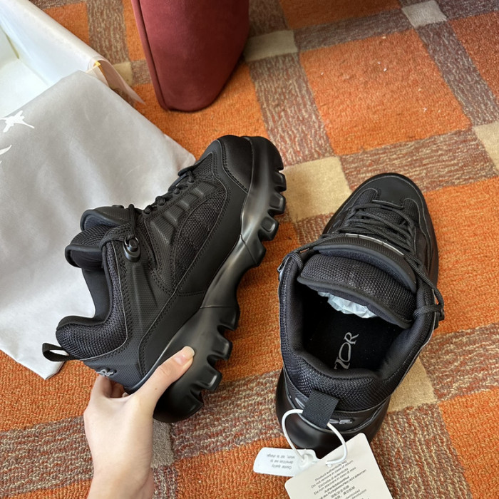 D10R B57 SNEAKER
