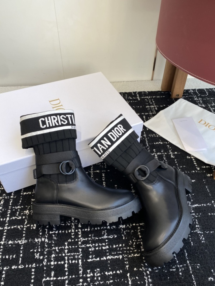 D10R boot