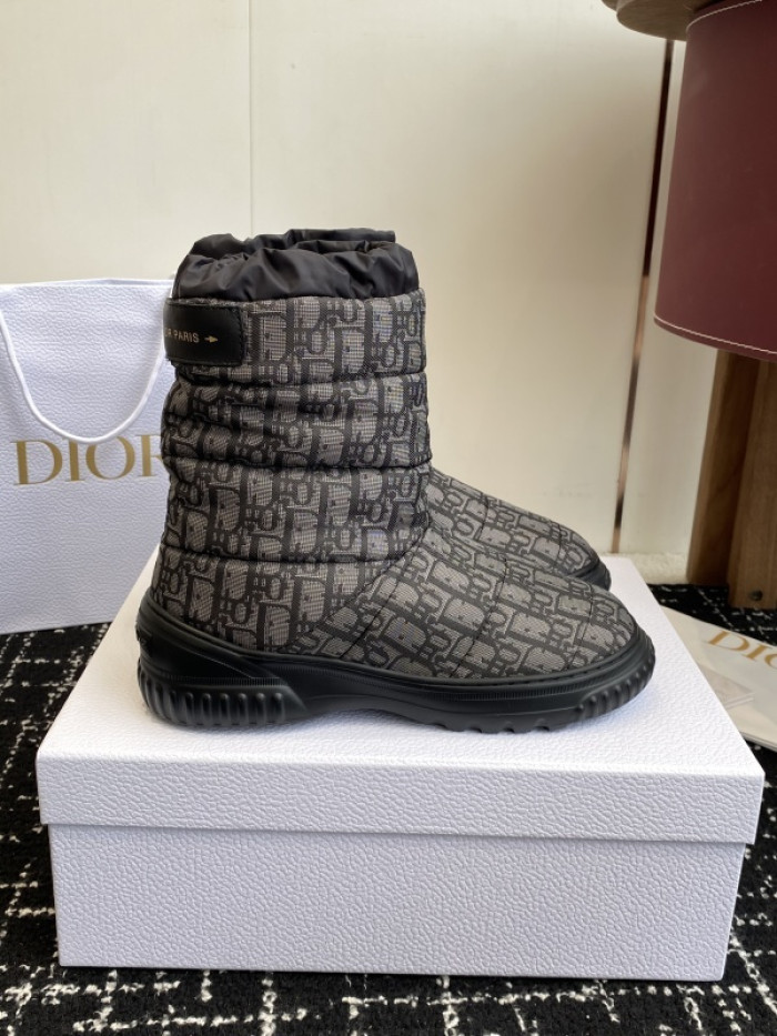 D10R boot