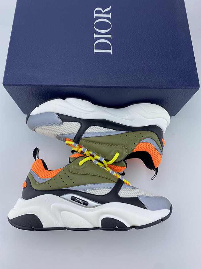 D10R SNEAKER