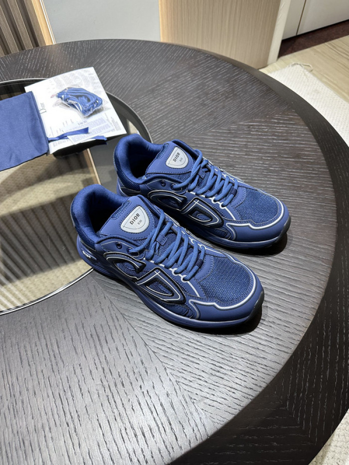 D10R SNEAKER