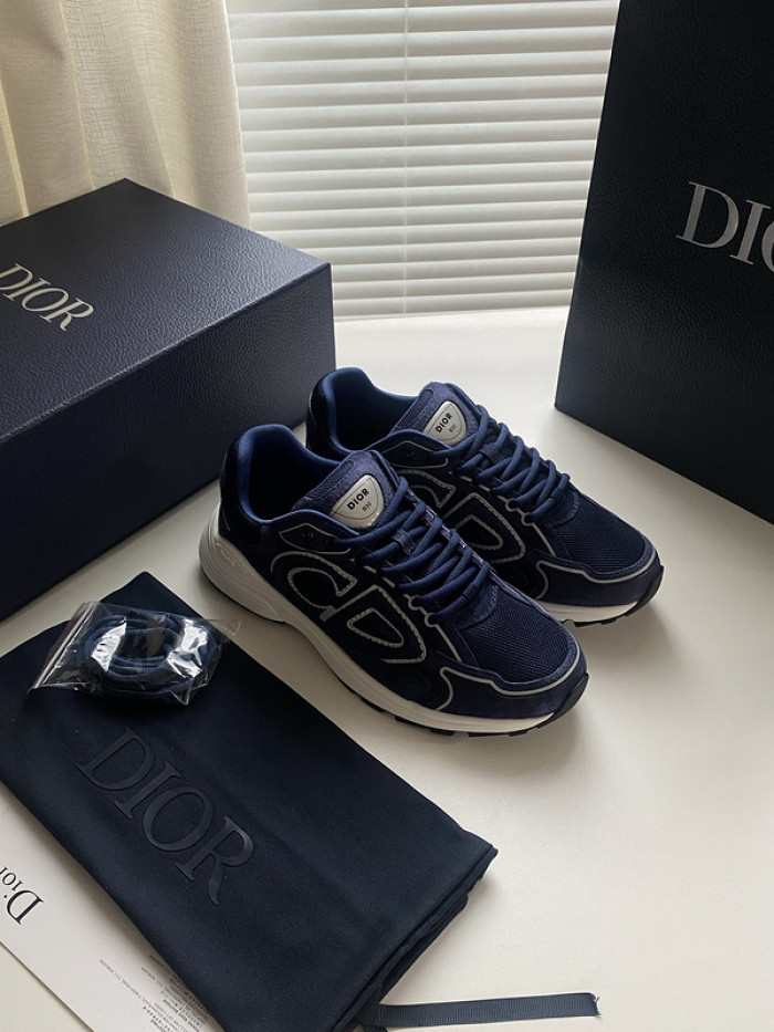 D10R SNEAKER