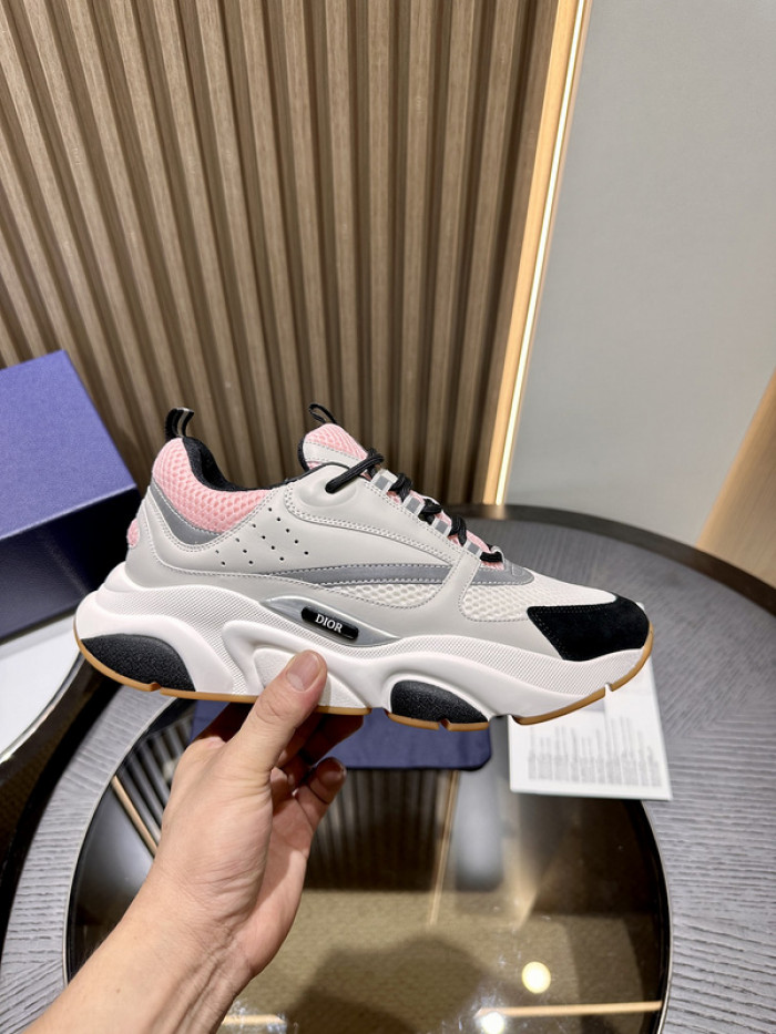 D10R SNEAKER