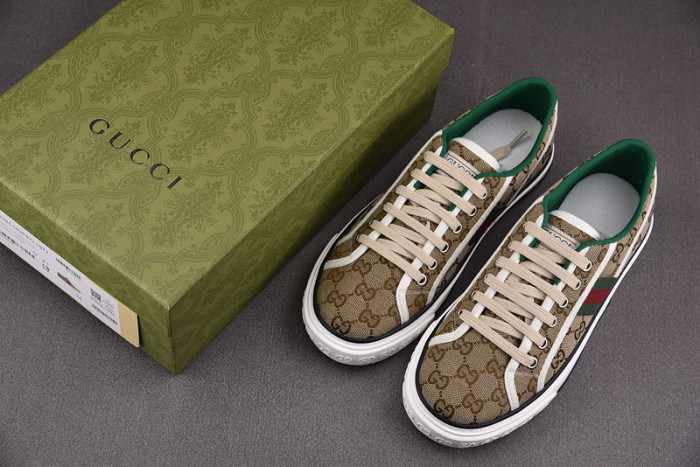 GUI SNEAKER