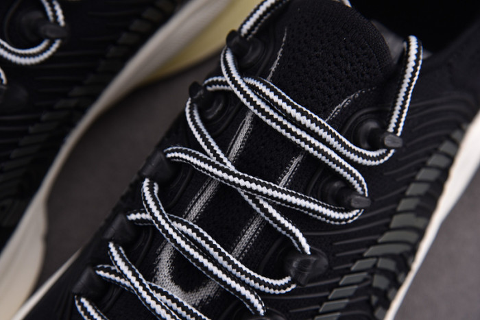 GUI SNEAKER