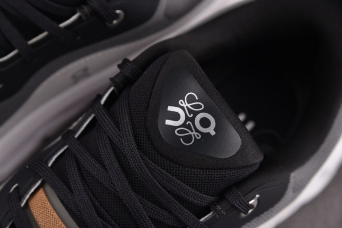 l01w1 SNEAKER