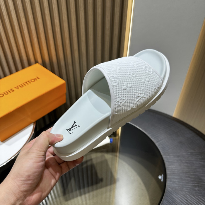 L0VT SANDAL