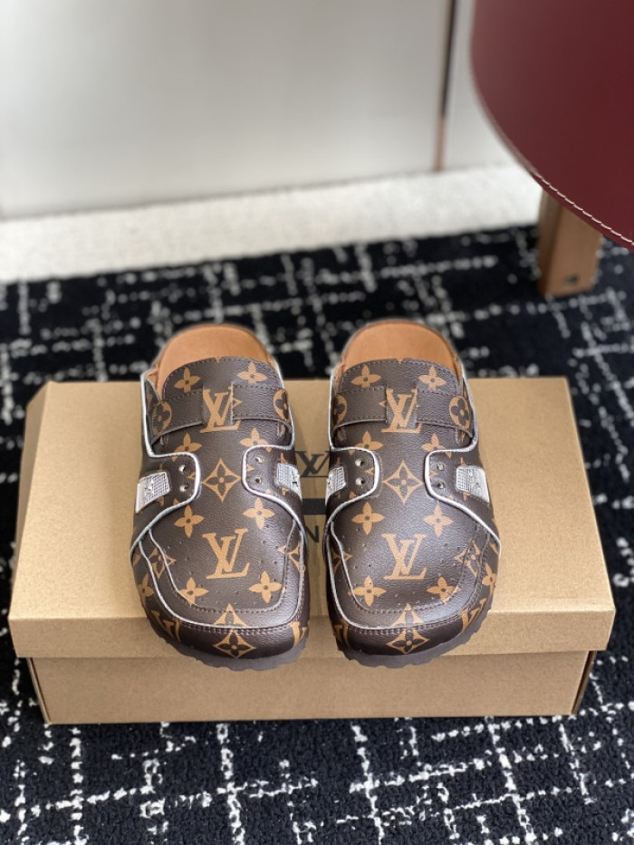 L0VT SANDAL