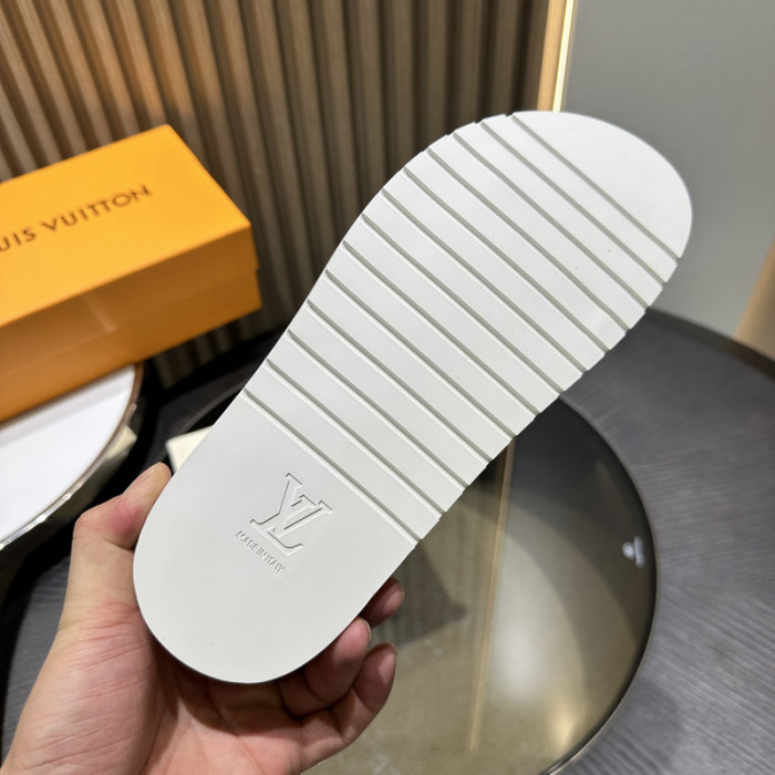 L0VT SANDAL