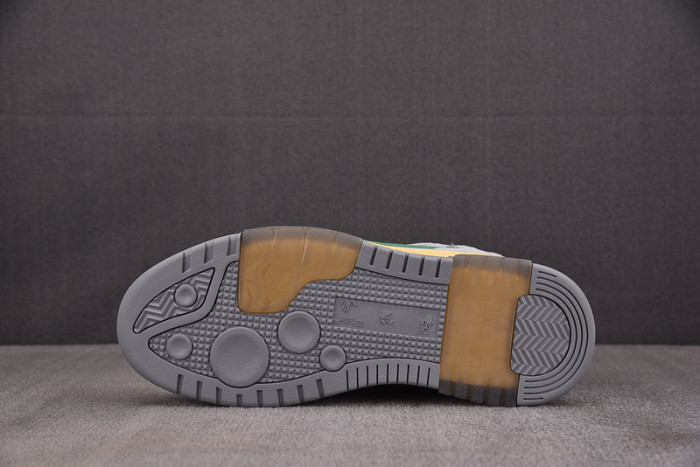 OFW SNEAKER